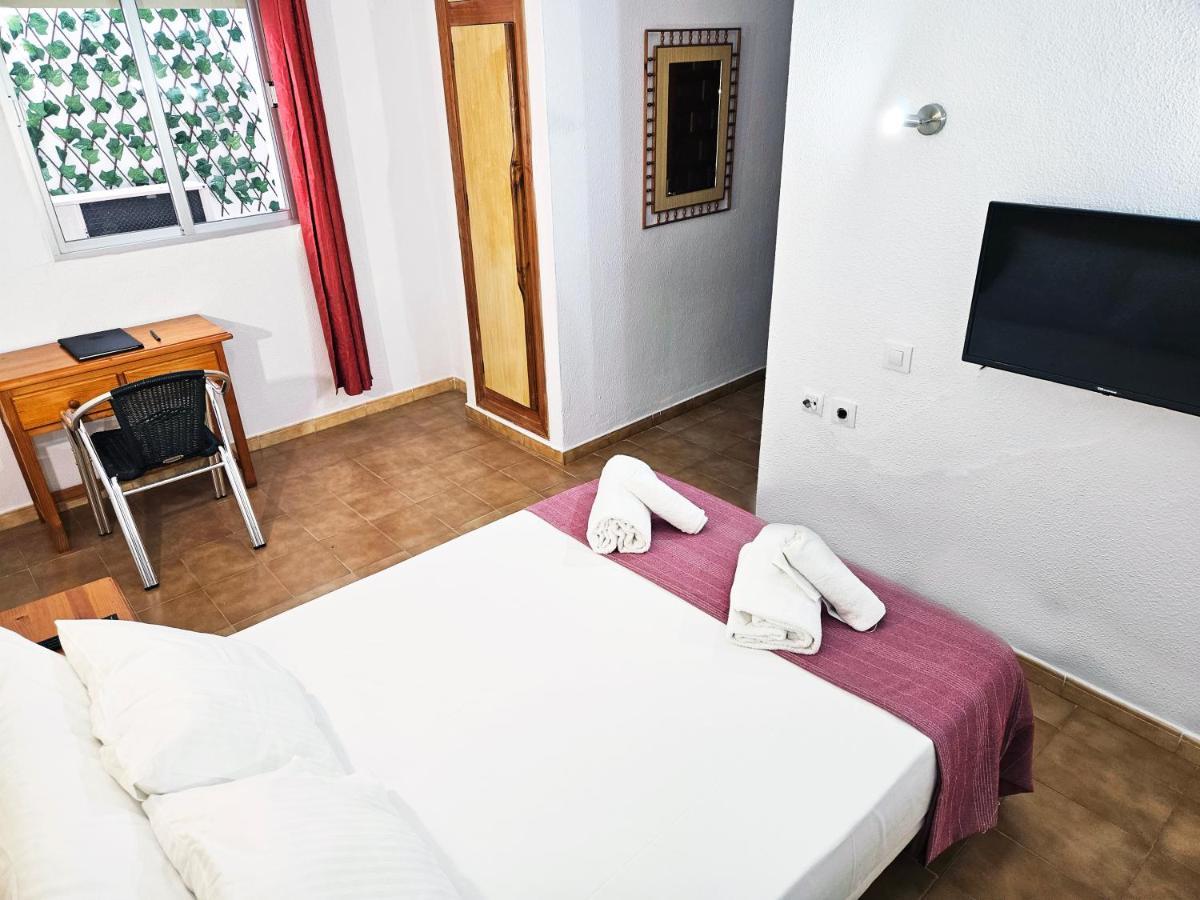 Hotel San Vicente - Centro Playa Conil De La Frontera Buitenkant foto