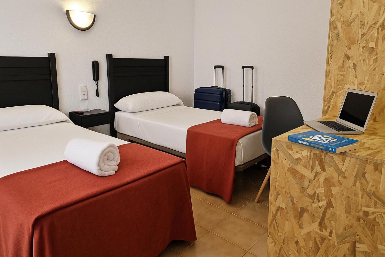 Hotel San Vicente - Centro Playa Conil De La Frontera Buitenkant foto