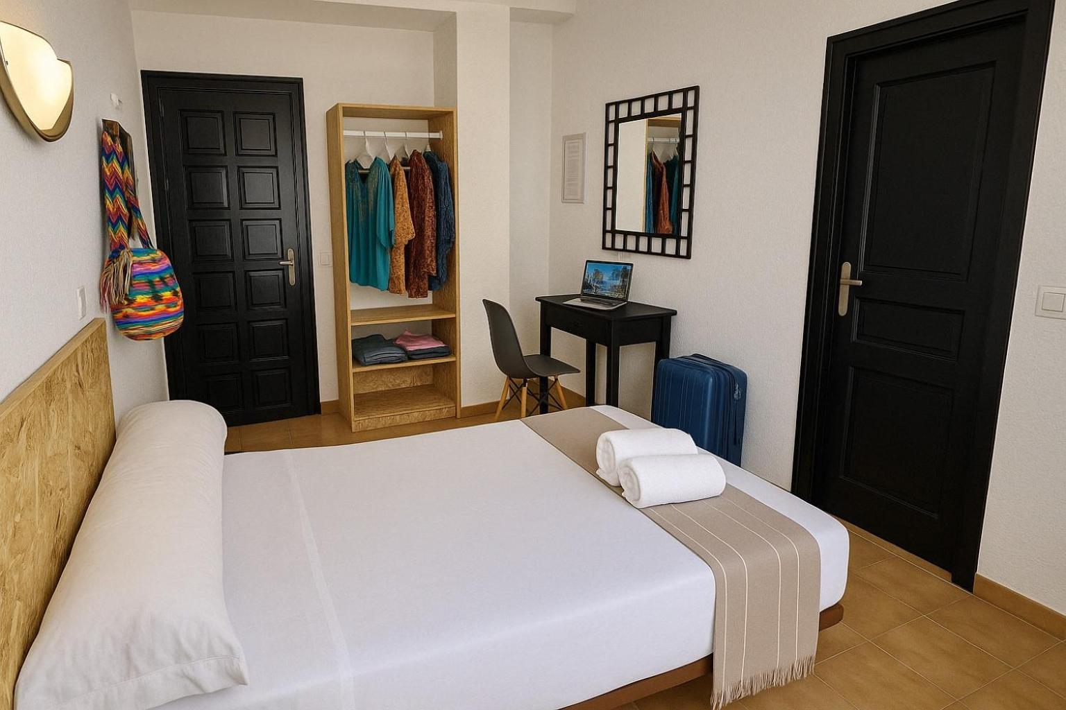 Hotel San Vicente - Centro Playa Conil De La Frontera Buitenkant foto