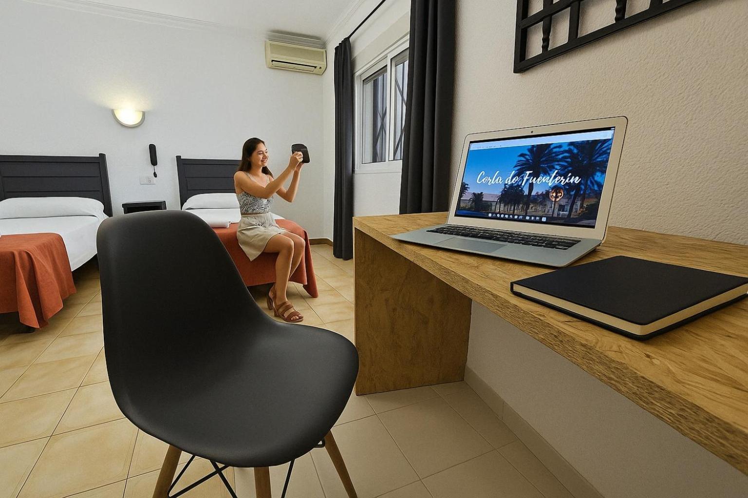 Hotel San Vicente - Centro Playa Conil De La Frontera Buitenkant foto
